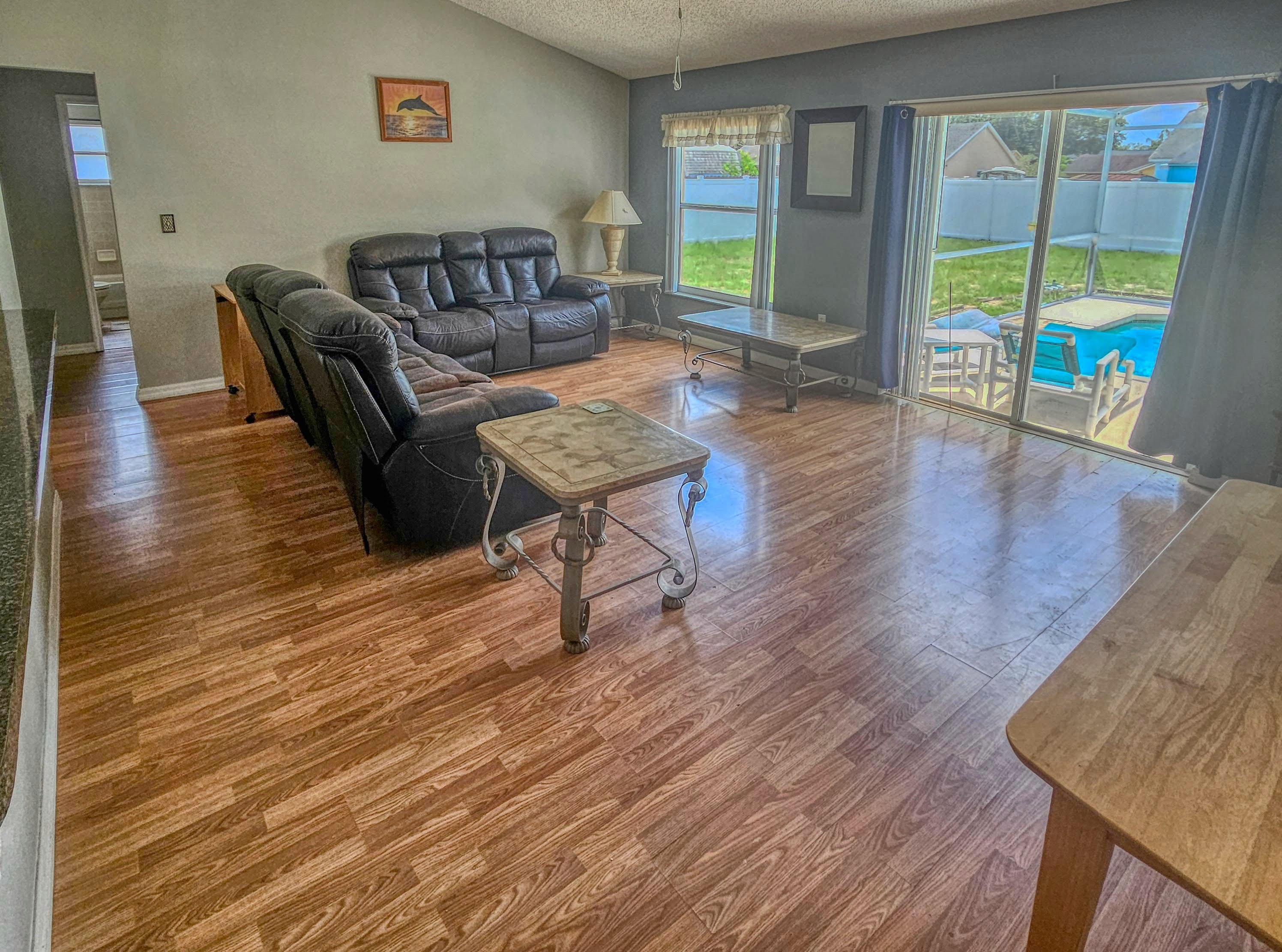 3 Bedroom Pool Home in Briargrove photo 11