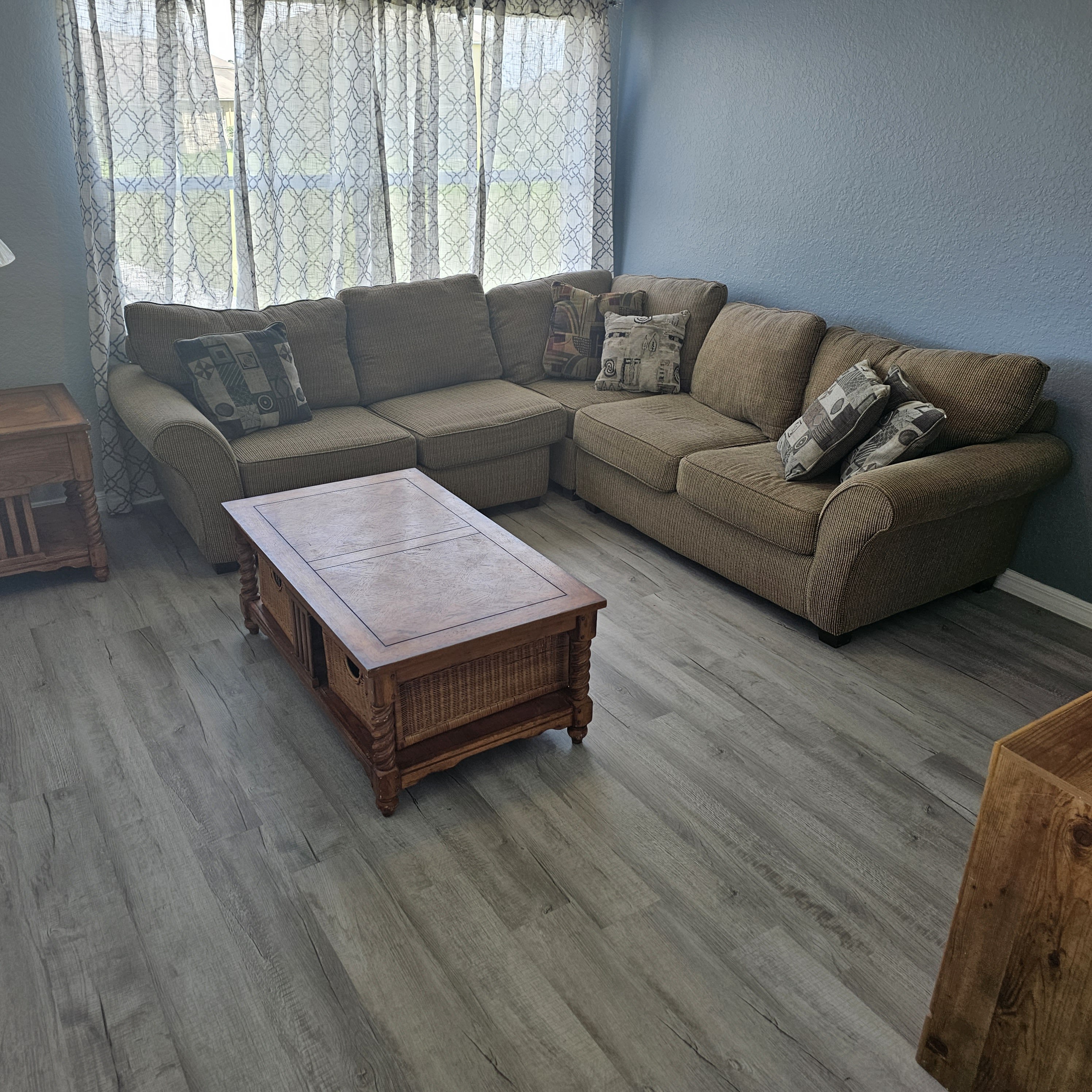 5 Bedroom Pool Home with Game Room photo 3