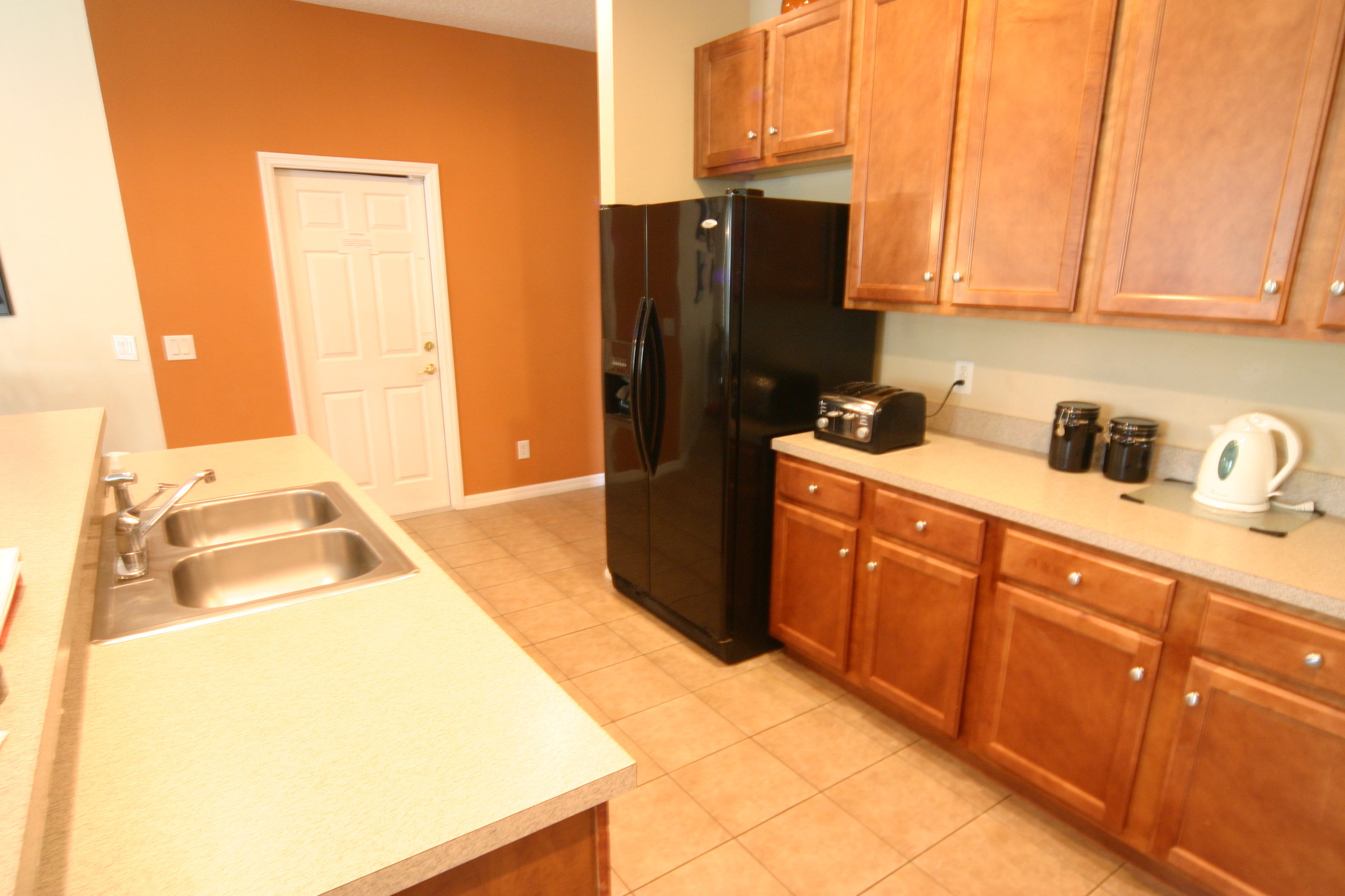 First Class 4 Bedroom En-Suite Pool Home photo 3