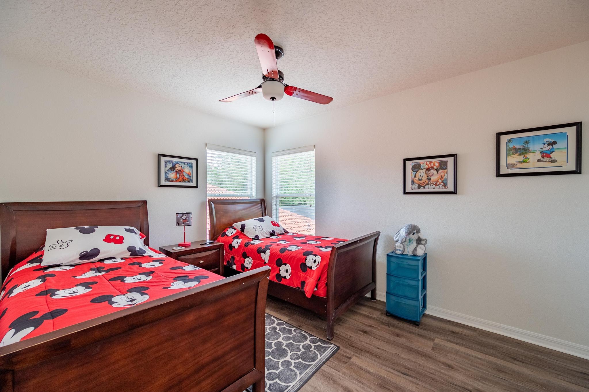 First Class 4 Bedroom En-Suite Pool Home photo 9